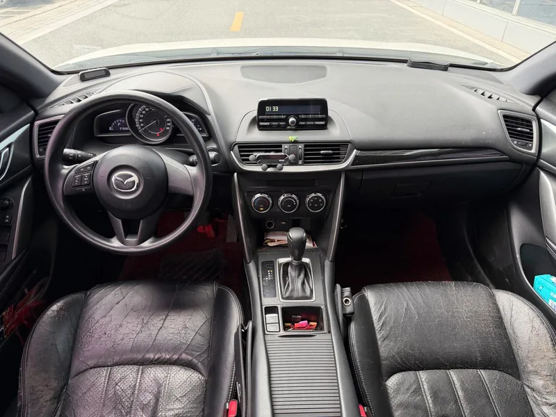 Mazda CX-4 2016 2.0L Automatic two-wheel drive blue sky vitality version interior photo 10 Mazda CX-4 2016 2.0L Automatic two-wheel drive blue sky vitality version interior photo 10