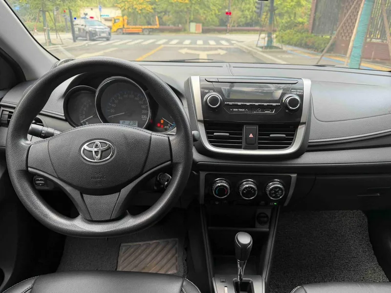 Toyota Vios 2017 1.5L CVT Созданная версия интерьер фото 10
