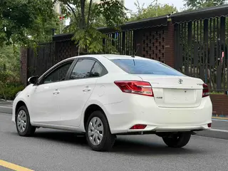 Toyota Vios 2017 1.5L CVT Созданная версия интерьер фото 15