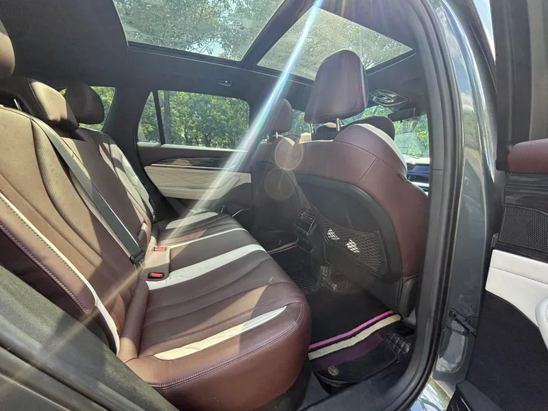 Geely Monjaro 2021 2.0TD DCT EVO Two-wheel drive noble type interior photo 9 Geely Monjaro 2021 2.0TD DCT EVO Two-wheel drive noble type interior photo 9