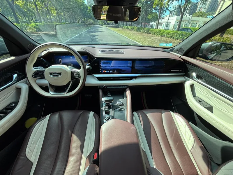 Geely Monjaro 2021 2.0TD DCT EVO Two-wheel drive noble type interior photo 10 Geely Monjaro 2021 2.0TD DCT EVO Two-wheel drive noble type interior photo 10
