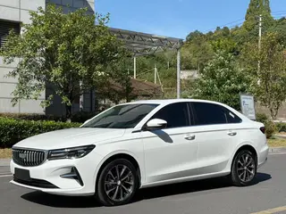 Geely Emgrand 2026 400 Wan Memorial 1.5L CVT Tipo de sobrevuelo exterior foto 1