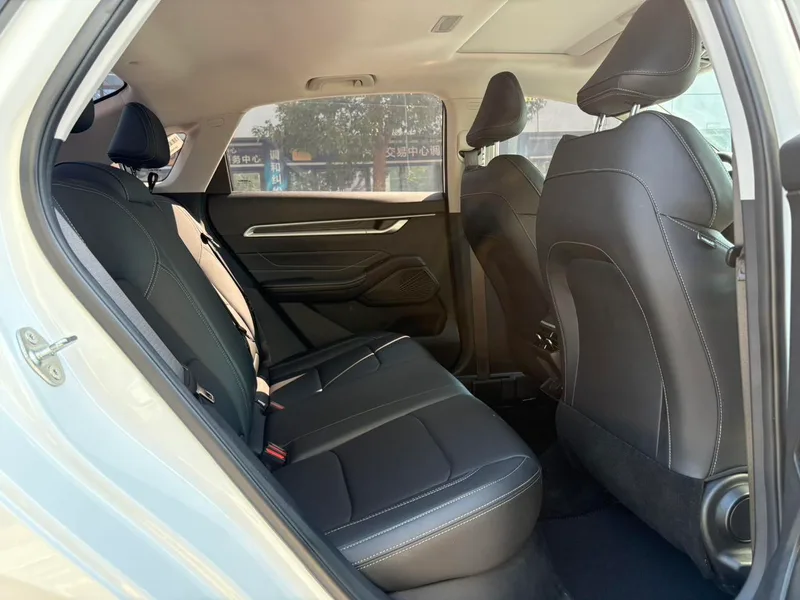 Geely Emgrand 2026 400 Wan Memorial 1.5L CVT Tipo de sobrevuelo exterior foto 5