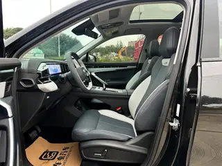 Geely Boyue L 2024 1.5TD DCT Versión de lujo interior foto 17 Geely Boyue L 2024 1.5TD DCT Versión de lujo interior foto 17