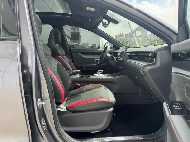 Jetour Dasheng 2023 1.5T DCT Star Brilliance PRO+ interior photo 12 Jetour Dasheng 2023 1.5T DCT Star Brilliance PRO+ interior photo 12