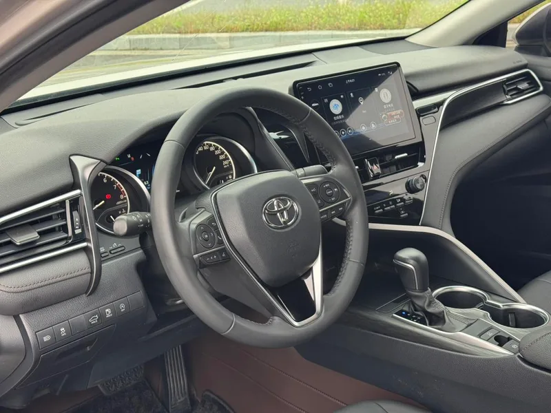Toyota Camry 2021 2.0G Luxury Edition exterior photo 7