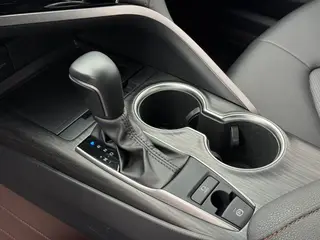 Toyota Camry 2021 2.0G Luxury Edition exterior photo 8