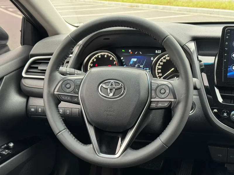 Toyota Camry 2021 2.0G Luxury Edition exterior photo 9