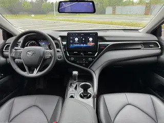 Toyota Camry 2021 2.0G Luxury Edition interior photo 11