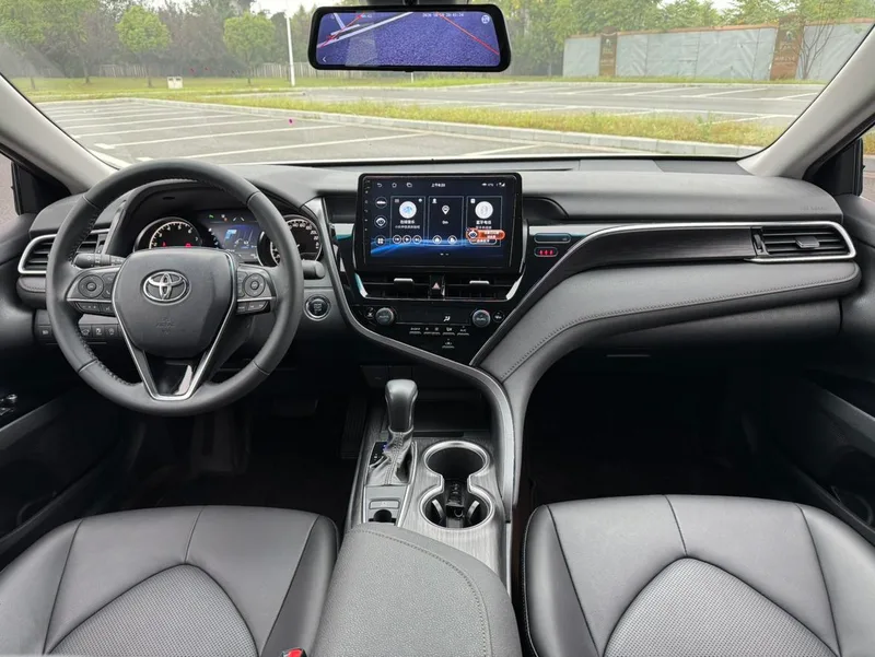 Toyota Camry 2021 2.0G Luxury Edition interior photo 11