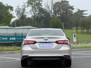 Toyota Camry 2021 2.0G Luxury Edition interior photo 18