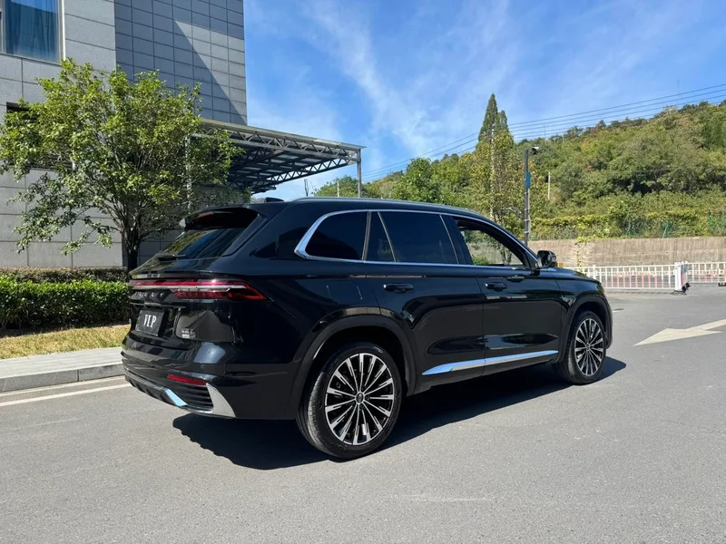 Geely Monjaro 2026 2.0TD High-power automatic two-wheel drive oriental obsidian version exterior photo 5