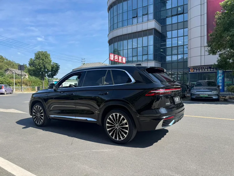 Geely Monjaro 2026 2.0TD High-power automatic two-wheel drive oriental obsidian version exterior photo 8