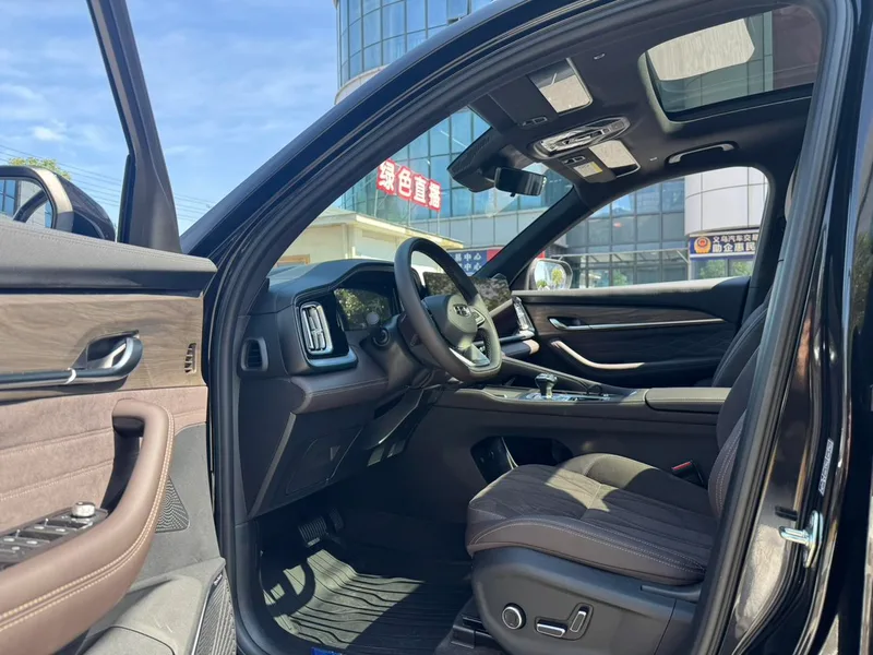 Geely Monjaro 2026 2.0TD High-power automatic two-wheel drive oriental obsidian version exterior photo 10