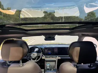 Geely Monjaro 2026 2.0TD High-power automatic two-wheel drive oriental obsidian version interior photo 17