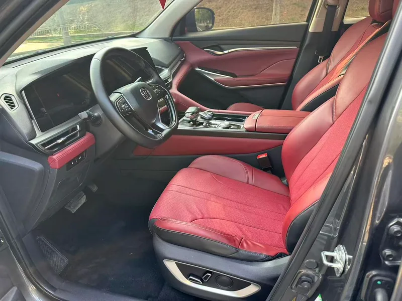 Changan CS75 PLUS 2021 1.5T Automatic Deluxe interior photo 12 Changan CS75 PLUS 2021 1.5T Automatic Deluxe interior photo 12