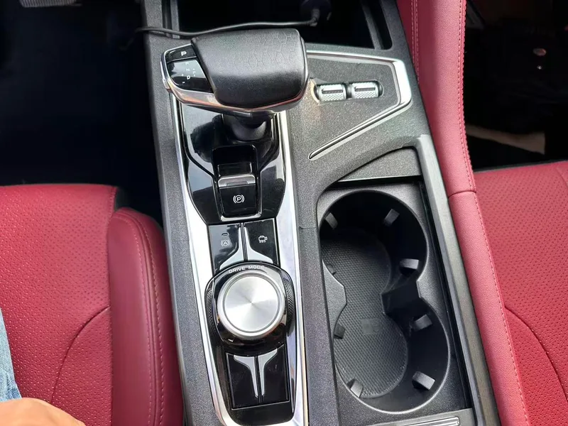 Changan CS75 PLUS 2021 1.5T Automatic Deluxe interior photo 13 Changan CS75 PLUS 2021 1.5T Automatic Deluxe interior photo 13