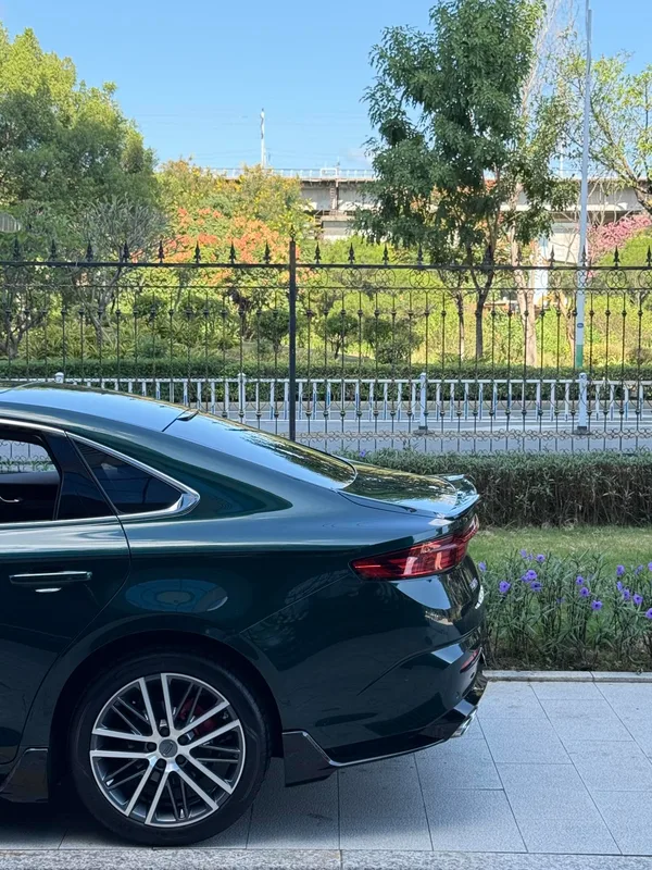 Geely Preface 2023 2.0T Seule cette version verte extérieur photo 3