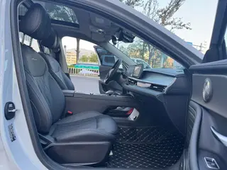 Chery Arrizo 8 2024 1.6TGDI DCT Sagace intérieur photo 13