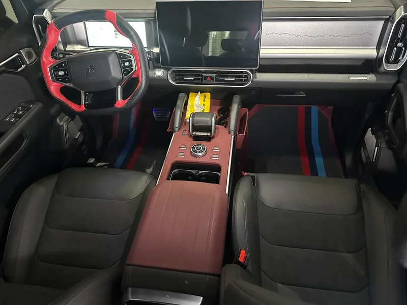 Jetour T2 2024 2.0TD Полный привод Пересечение PRO+ Развлекательная версия интерьер фото 19