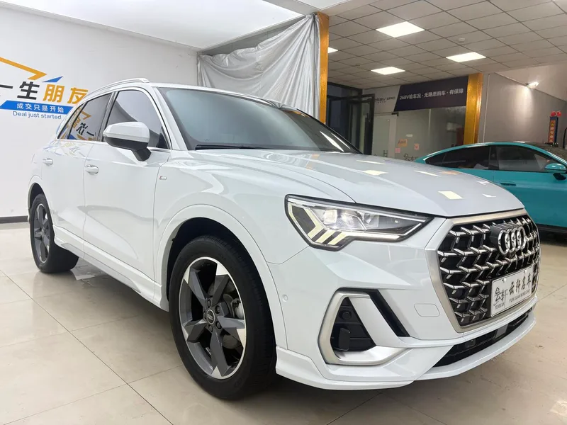 Audi Q3 2024 35 TFSI Fashion dynamic type exterior photo 3 Audi Q3 2024 35 TFSI Fashion dynamic type exterior photo 3