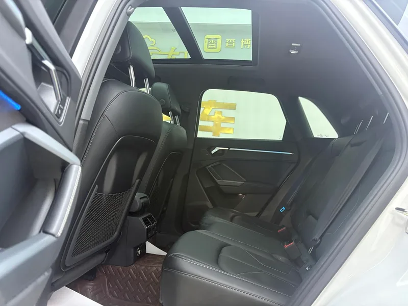 Audi Q3 2024 35 TFSI Fashion dynamic type interior photo 15 Audi Q3 2024 35 TFSI Fashion dynamic type interior photo 15