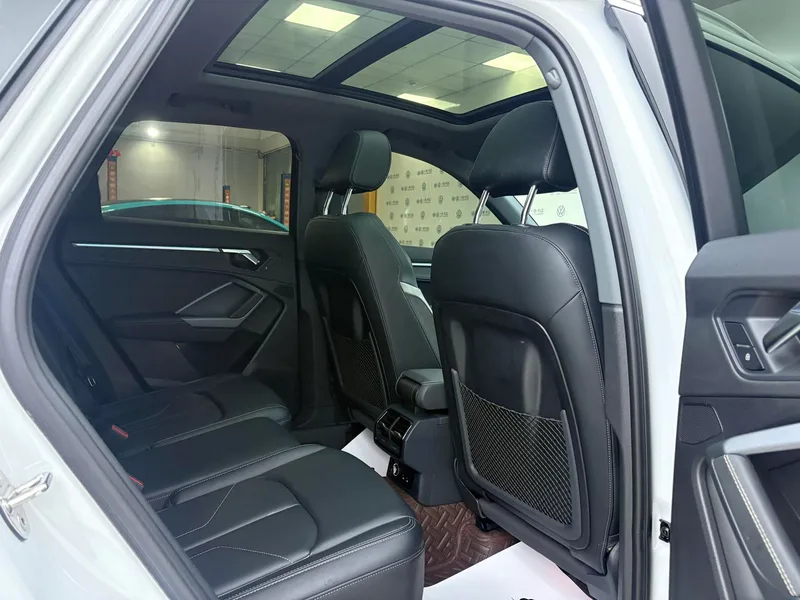 Audi Q3 2024 35 TFSI Fashion dynamic type interior photo 16 Audi Q3 2024 35 TFSI Fashion dynamic type interior photo 16