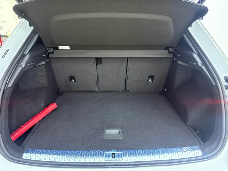 Audi Q3 2024 35 TFSI Fashion dynamic type interior photo 18 Audi Q3 2024 35 TFSI Fashion dynamic type interior photo 18