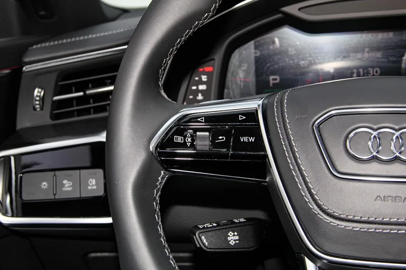 Audi A7L 2024 45 TFSI quattro Black Samurai Edition interior photo 17 Audi A7L 2024 45 TFSI quattro Black Samurai Edition interior photo 17