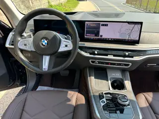 BMW X5 2023 xDrive30Li M Conjunto deportivo interior foto 14 BMW X5 2023 xDrive30Li M Conjunto deportivo interior foto 14
