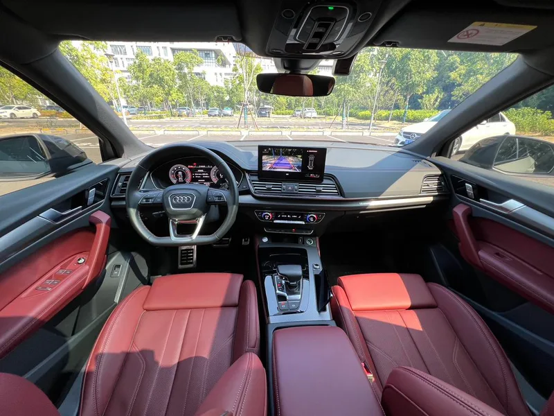 Audi Q5L 2025 quattro 45 Anniversary Collector’s Edition 40TFSI Deluxe Dynamic interior photo 9 Audi Q5L 2025 quattro 45 Anniversary Collector’s Edition 40TFSI Deluxe Dynamic interior photo 9