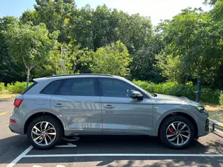 Audi Q5L 2025 quattro 45 Anniversary Collector’s Edition 40TFSI Deluxe Dynamic interior photo 16 Audi Q5L 2025 quattro 45 Anniversary Collector’s Edition 40TFSI Deluxe Dynamic interior photo 16