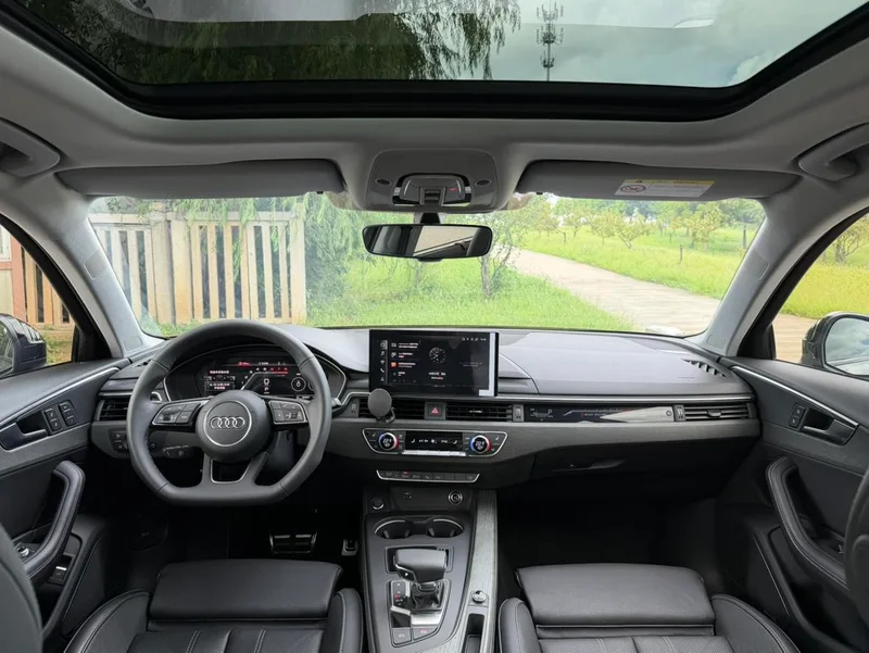 Audi A4L 2023 40 TFSI Deluxe dinámico exterior foto 6 Audi A4L 2023 40 TFSI Deluxe dinámico exterior foto 6