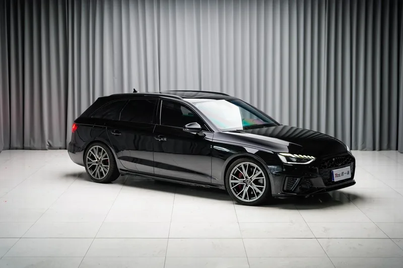 Audi S4 2023 Avant 3.0TFSI interior photo 9 Audi S4 2023 Avant 3.0TFSI interior photo 9