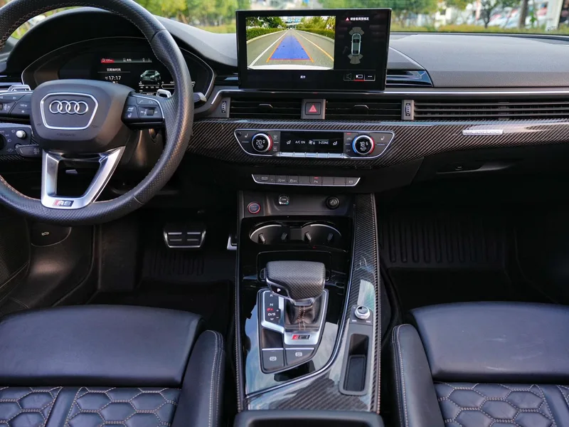 Audi RS 5 2021 2.9T Coupe Dark Gold Edition interior photo 12 Audi RS 5 2021 2.9T Coupe Dark Gold Edition interior photo 12
