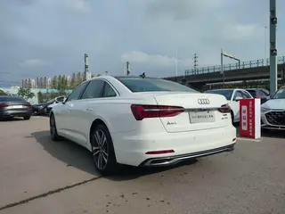 Audi A6L 2024 45 TFSI Elegante y elegante exterior foto 7 Audi A6L 2024 45 TFSI Elegante y elegante exterior foto 7