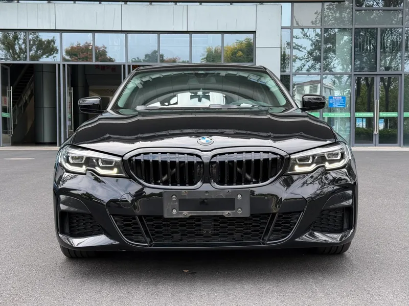 BMW 3 Series 2022 325Li M Sports suit exterior photo 2 BMW 3 Series 2022 325Li M Sports suit exterior photo 2