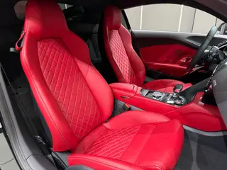 Audi R8 2021 V10 Coupe Performance interior photo 6 Audi R8 2021 V10 Coupe Performance interior photo 6