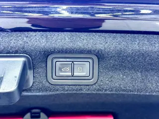 Audi A7L 2024 45 TFSI S-line Zhumeng Flow Crystal Set interior photo 13 Audi A7L 2024 45 TFSI S-line Zhumeng Flow Crystal Set interior photo 13