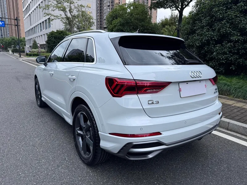 Audi Q3 2023 35 TFSI Fashion dynamic type exterior photo 5 Audi Q3 2023 35 TFSI Fashion dynamic type exterior photo 5