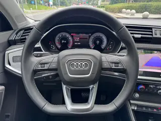 Audi Q3 2023 35 TFSI Fashion dynamic type interior photo 10 Audi Q3 2023 35 TFSI Fashion dynamic type interior photo 10