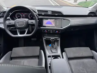 Audi Q3 2023 35 TFSI Fashion dynamic type interior photo 11 Audi Q3 2023 35 TFSI Fashion dynamic type interior photo 11