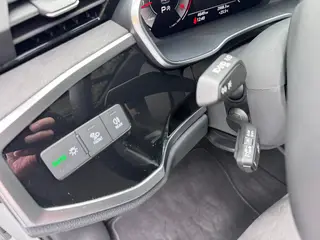 Audi Q3 2023 35 TFSI Fashion dynamic type interior photo 15 Audi Q3 2023 35 TFSI Fashion dynamic type interior photo 15