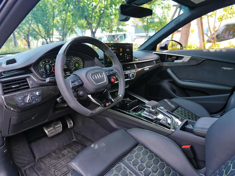 Audi RS 4 2024 RS4 2.9T Avant Versión de motor de combustión exterior foto 6 Audi RS 4 2024 RS4 2.9T Avant Versión de motor de combustión exterior foto 6