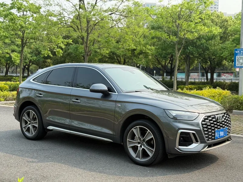 Audi Q5L Sportback 2022 40 TFSI Type de luxe extérieur photo 3 Audi Q5L Sportback 2022 40 TFSI Type de luxe extérieur photo 3