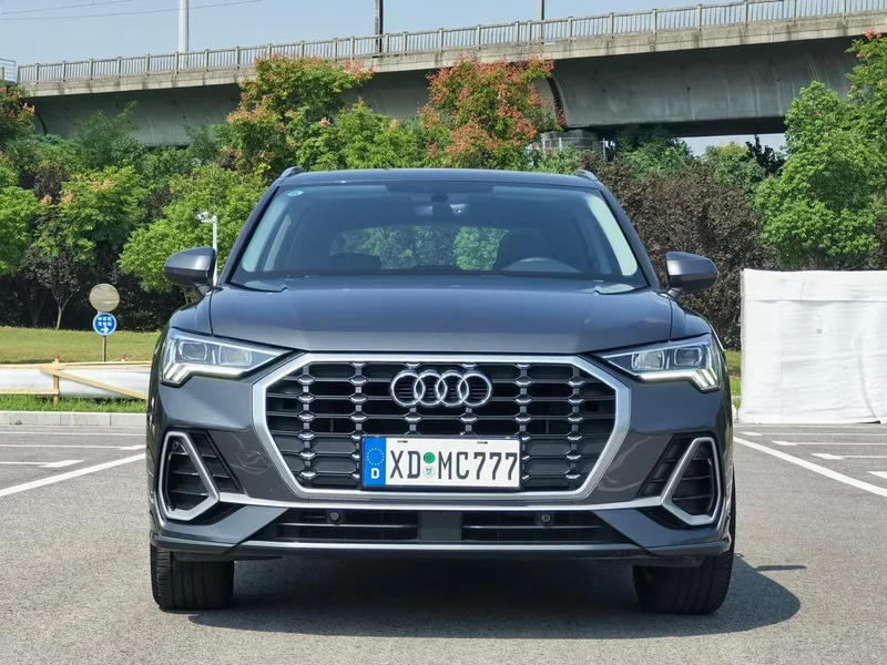 Audi Q3 2022 35 TFSI Aggressive and dynamic exterior photo 2 Audi Q3 2022 35 TFSI Aggressive and dynamic exterior photo 2