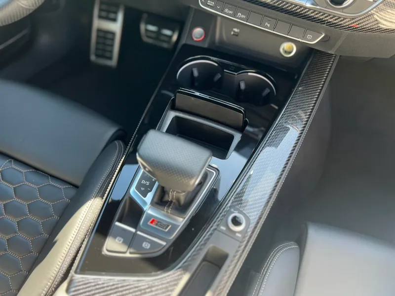 Audi RS 5 2023 2.9T Sportback Dark Gold Edition interior photo 11 Audi RS 5 2023 2.9T Sportback Dark Gold Edition interior photo 11