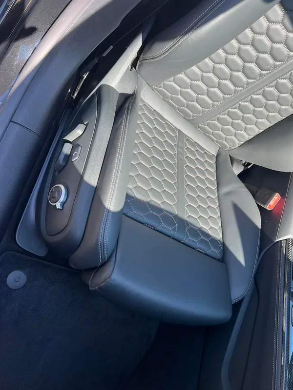 Audi RS 5 2023 2.9T Sportback Dark Gold Edition interior photo 14 Audi RS 5 2023 2.9T Sportback Dark Gold Edition interior photo 14