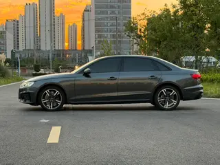 Audi A4L 2022 40 TFSI Deluxe Dynamic exterior photo 3 Audi A4L 2022 40 TFSI Deluxe Dynamic exterior photo 3