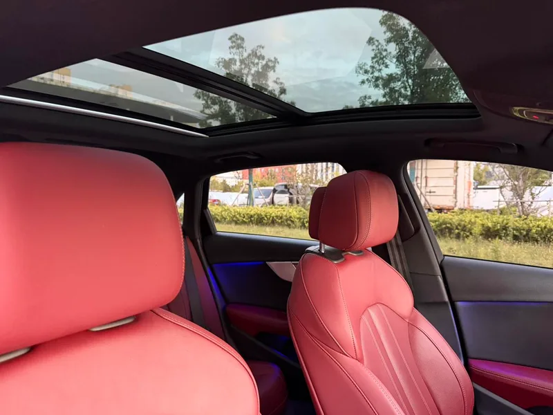 Audi A4L 2022 40 TFSI Deluxe Dynamic interior photo 10 Audi A4L 2022 40 TFSI Deluxe Dynamic interior photo 10